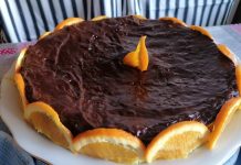 Сочен колач со мак и портокал