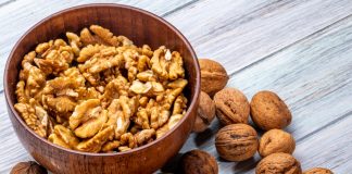 Изедете една рака ореви и очекувајте промени за само 4 часа